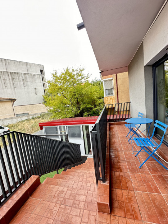 Apartament decomandat 3 camere-curte+loc de parcare subteran -Compozitori