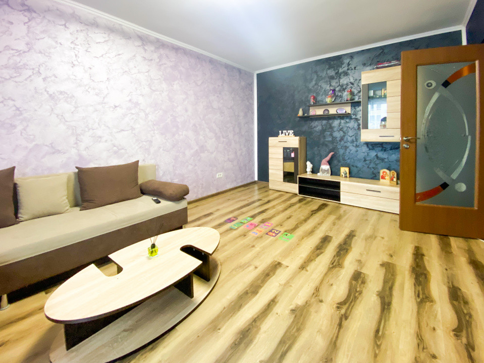 Apartament 3 camere | Decomandat | Loc de pacare | Casa de cultură 