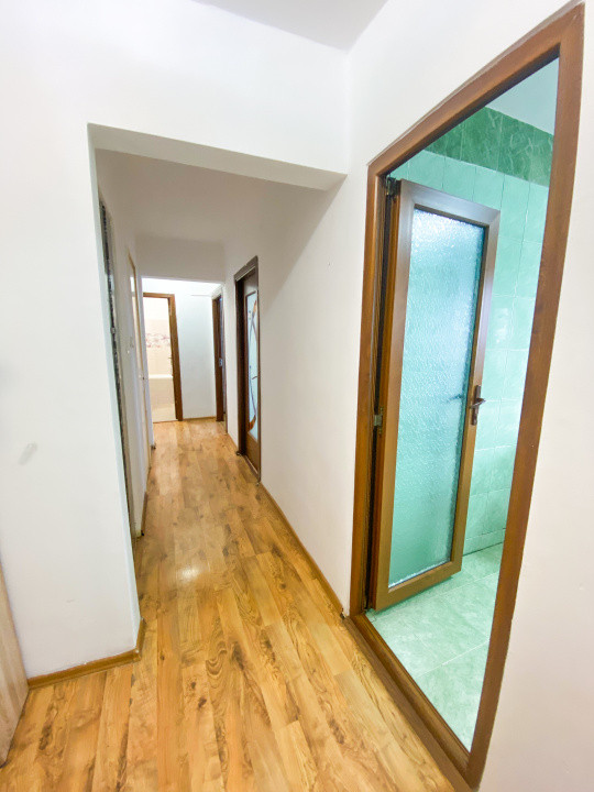 Apartament 3 camere | Decomandat | Loc de pacare | Casa de cultură 