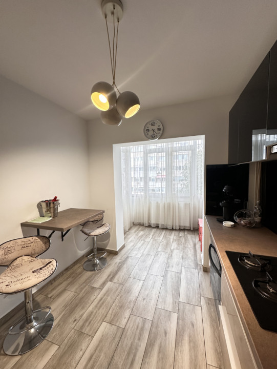 Apartament decomandat 2 camere +loc de parcare -Casa de Cultura 