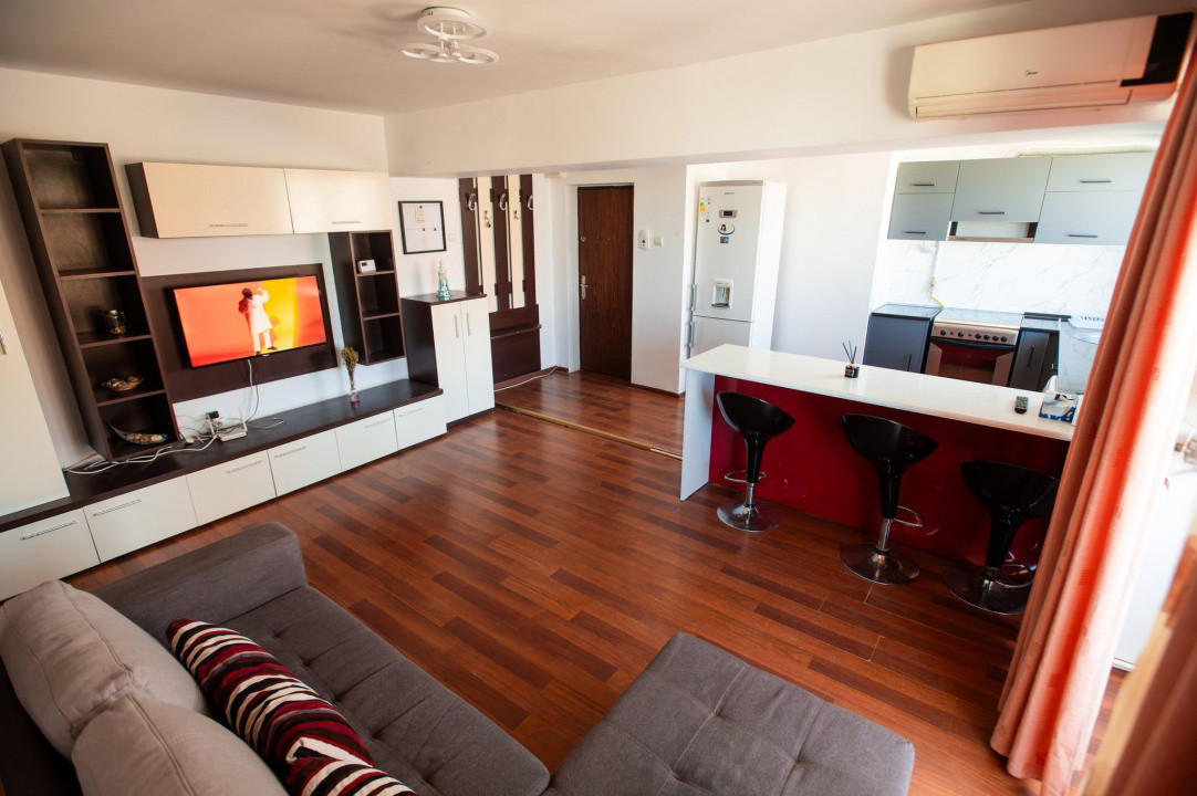 Apartament 2 camere | Vedere spre mare | Piata Ovidiu 