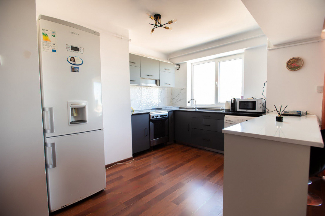 Apartament 2 camere | Vedere spre mare | Piata Ovidiu 