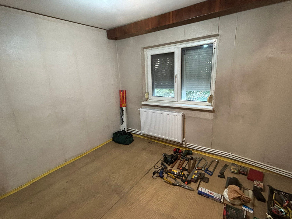 Apartament DECOMANDAT 2 camere-INEL II+loc de parcare 
