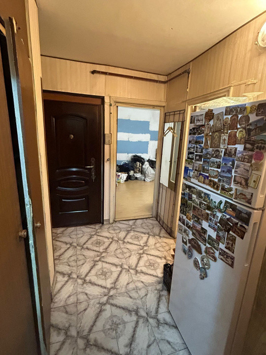 Apartament DECOMANDAT 2 camere-INEL II+loc de parcare 