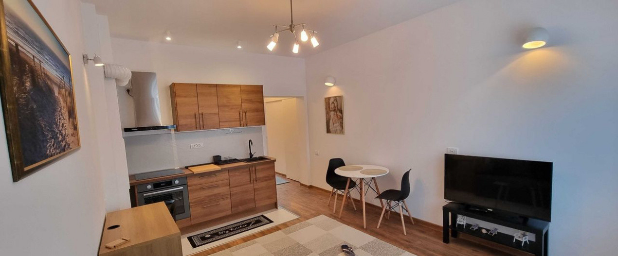 Ap 2 camere, termen lung, Peninsula zona Cazino. Balcon, baie cu cada