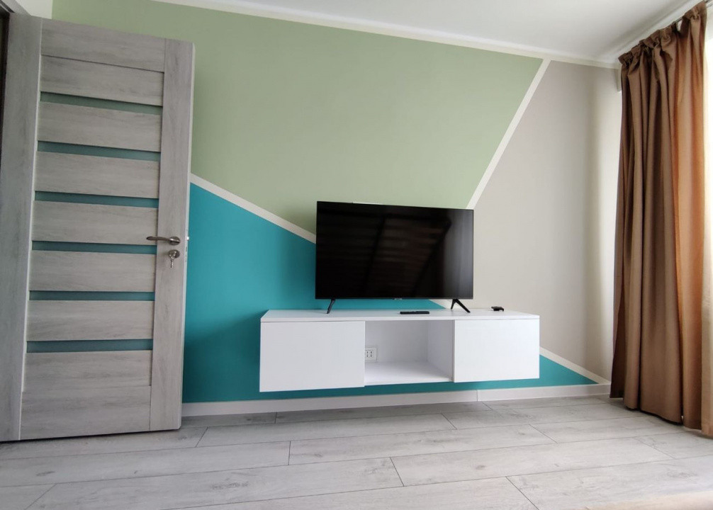 Apartament cu 2 camere decomandat- Boema