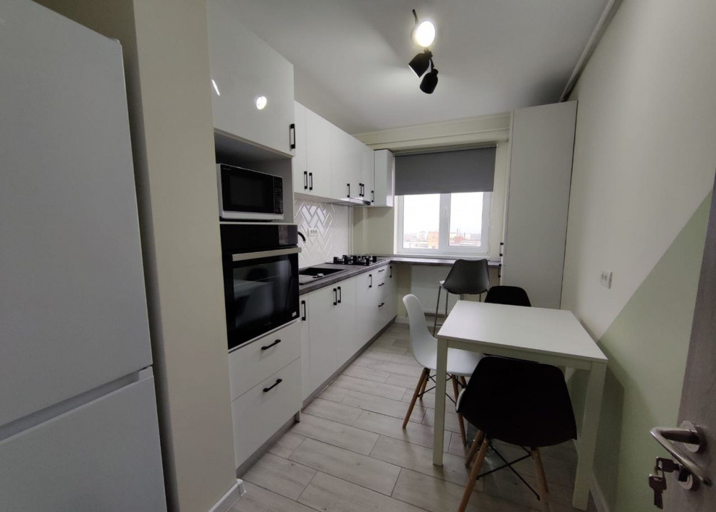 Apartament cu 2 camere decomandat- Boema