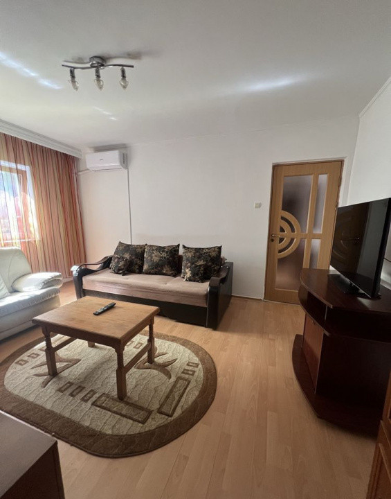 Apartament cu 2 camere/ 47 mp/ situat în zona Soveja/ termen lung