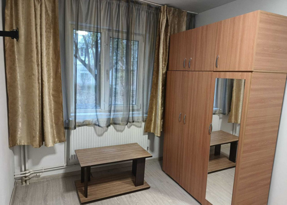 Apartament 2 camere / 40 mp / zona Doraly Mall / centrală proprie