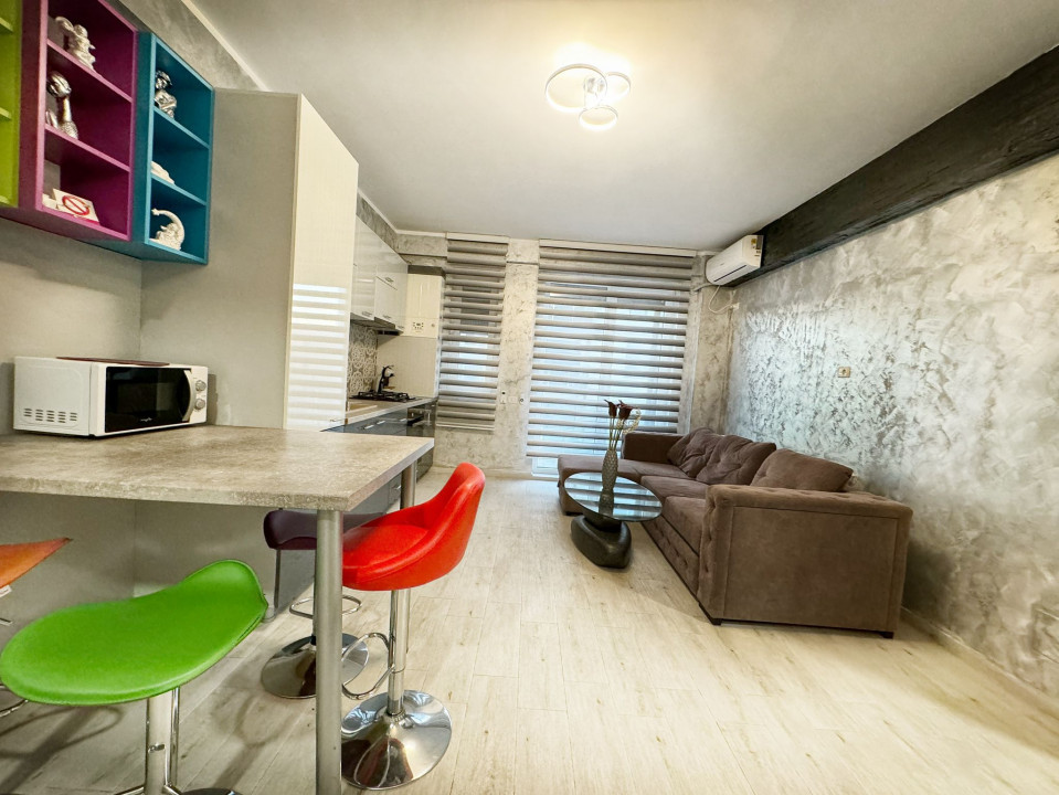 Apartament cu 2 camere și vedere la mare, la 80 de m distanta fata de plaja