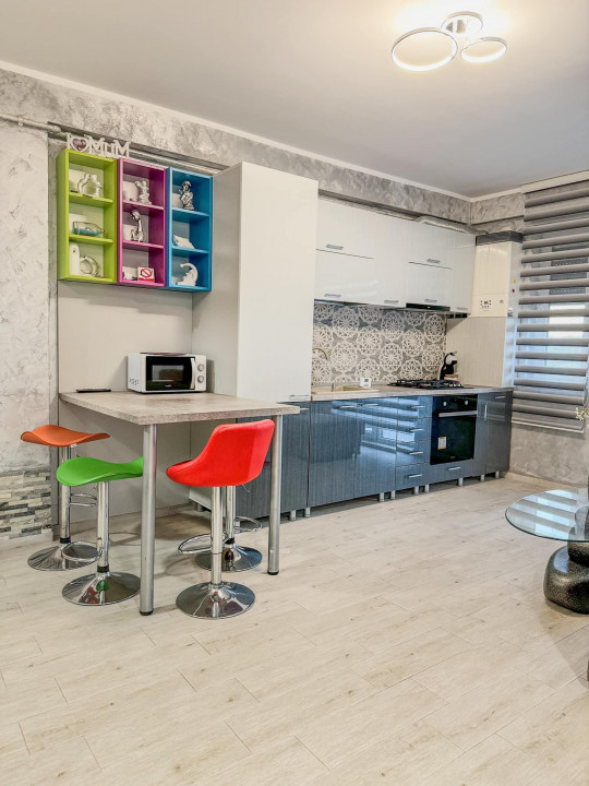 Apartament cu 2 camere și vedere la mare, la 80 de m distanta fata de plaja