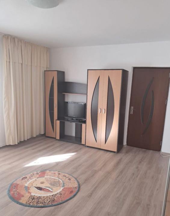 Apartament 2 camera /  64 mp / zona I C Bratianu / centrală pe gaz 