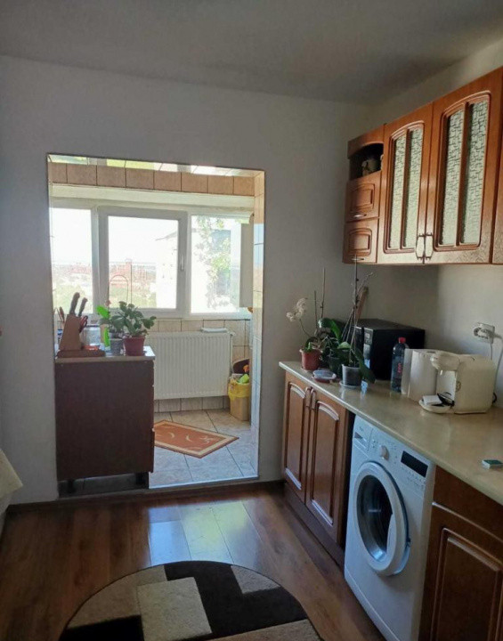 Apartament 2 camera /  60 mp / zona Poarta 6 / centrală pe gaz / aer condiționat