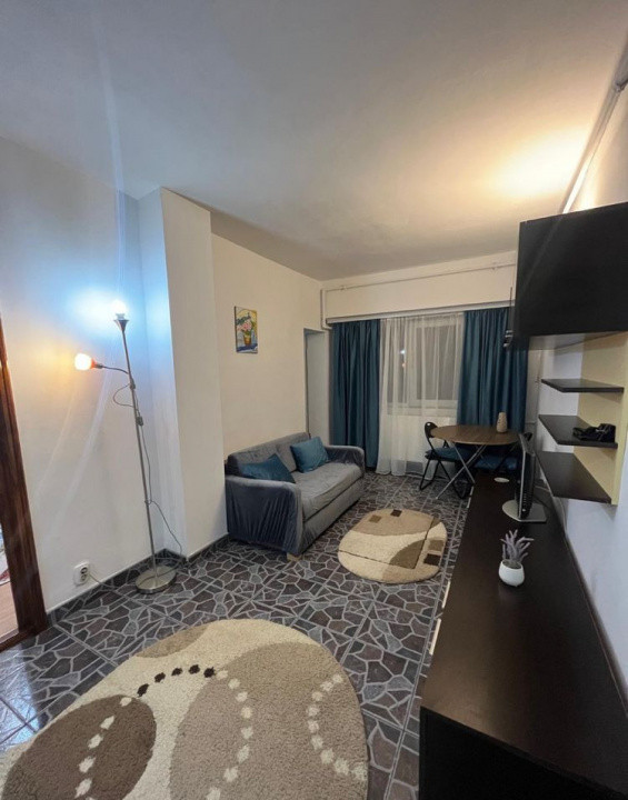 Apartament 2 camere /   60 mp / zona institutul de marina / centrală proprie 