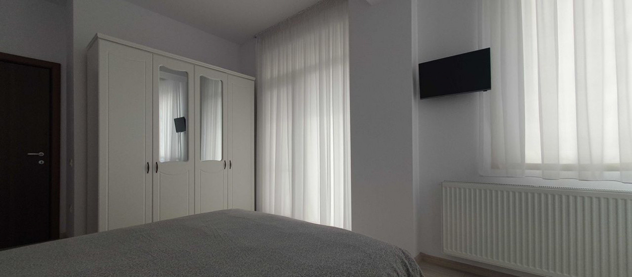 Apartament 2 camere /  68 mp / zona Tomis / centrală proprie / lift / AC 