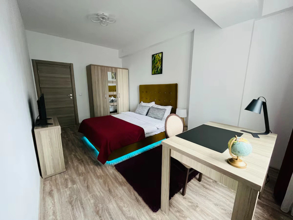 Apartament 3 camera /  80 mp / zona Summerland / Centrală proprie / AC / 2 băi