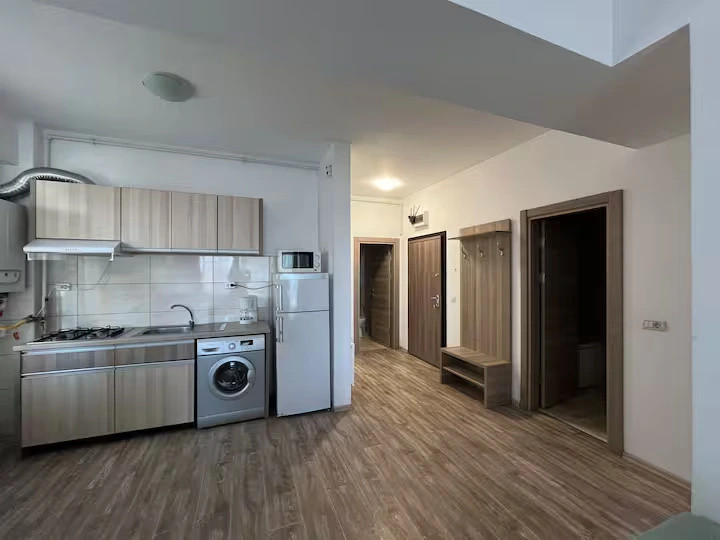 Apartament 3 camera /  80 mp / zona Summerland / Centrală proprie / AC / 2 băi