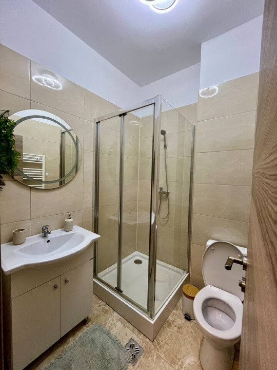 Apartament 3 camera /  80 mp / zona Summerland / Centrală proprie / AC / 2 băi