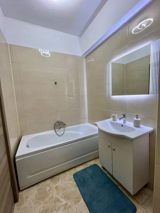 Apartament 3 camera /  80 mp / zona Summerland / Centrală proprie / AC / 2 băi