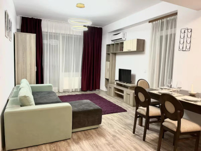 Apartament 3 camera /  80 mp / zona Summerland / Centrală proprie / AC / 2 băi