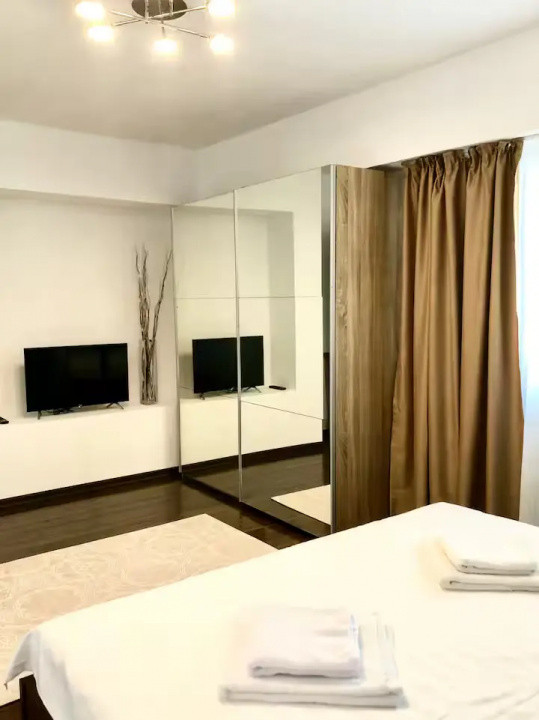 Apartament 3 camere /  90 mp / zona Faleză Nord / Centrală proprie / AC 