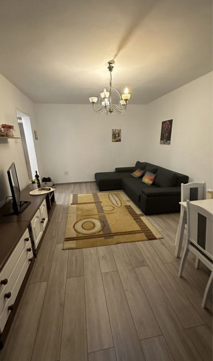 Apartament 2 camere /  43 mp / zona Bdul 1 Decembrie / AC / Parter / 