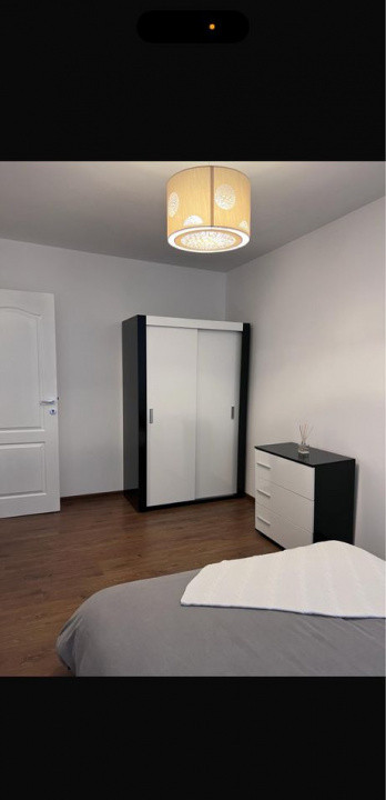 Apartament 3 camera /  60 mp / zona km 5 / AC / centrală proprie / loc parcare