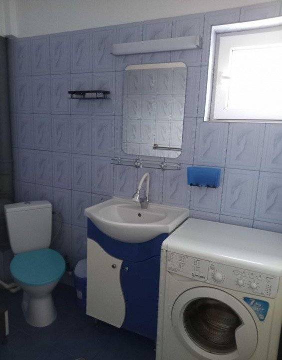 Apartament 3 camere /  80 mp / zona Vile Noi / terasă / centrală proprie / AC