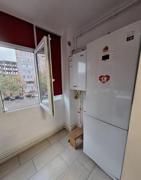 Apartament 2 camere /  60 mp / zona Institutul de Marina / centrală proprie / AC