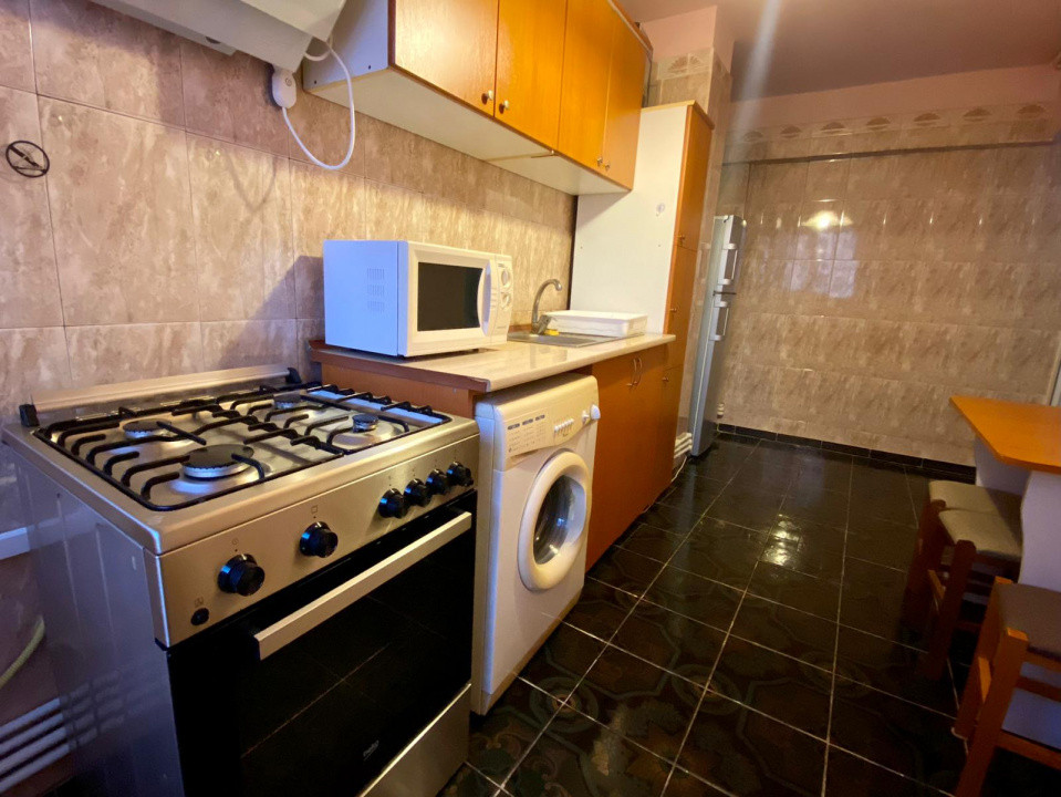 Apartament 2 camere | Zona Capitol | Decomandat | Termen Lung | Centrala proprie