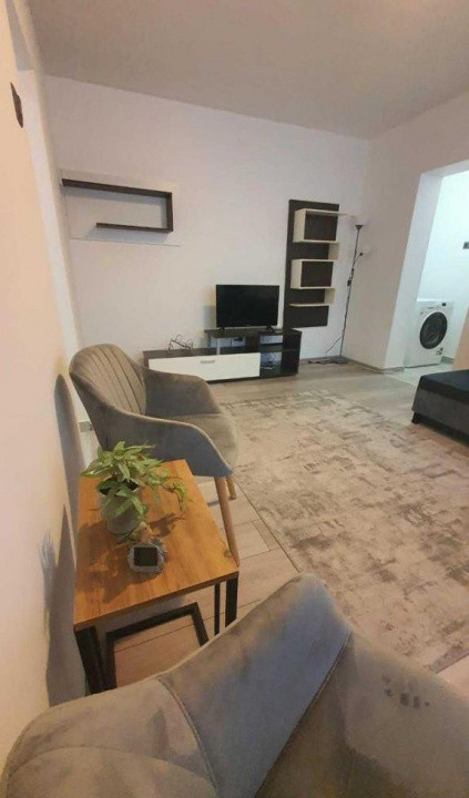 Apartament 2 camere | Tomis 1 | Proaspat renovata | Loc de parcare 