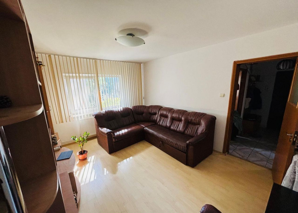 Apartament 3 camere /  57 mp / zona inel 1 / Centrală / AC