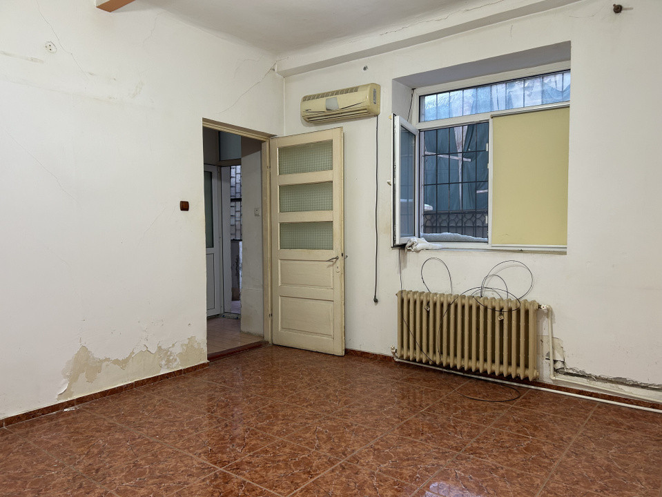 Apartament cu 4 camere | Piata Ovidiu | 120 mp | Curte proprie