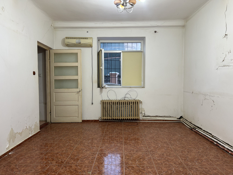 Apartament 4 camere | Piata Ovidiu | 120 mp | Necesita renovare