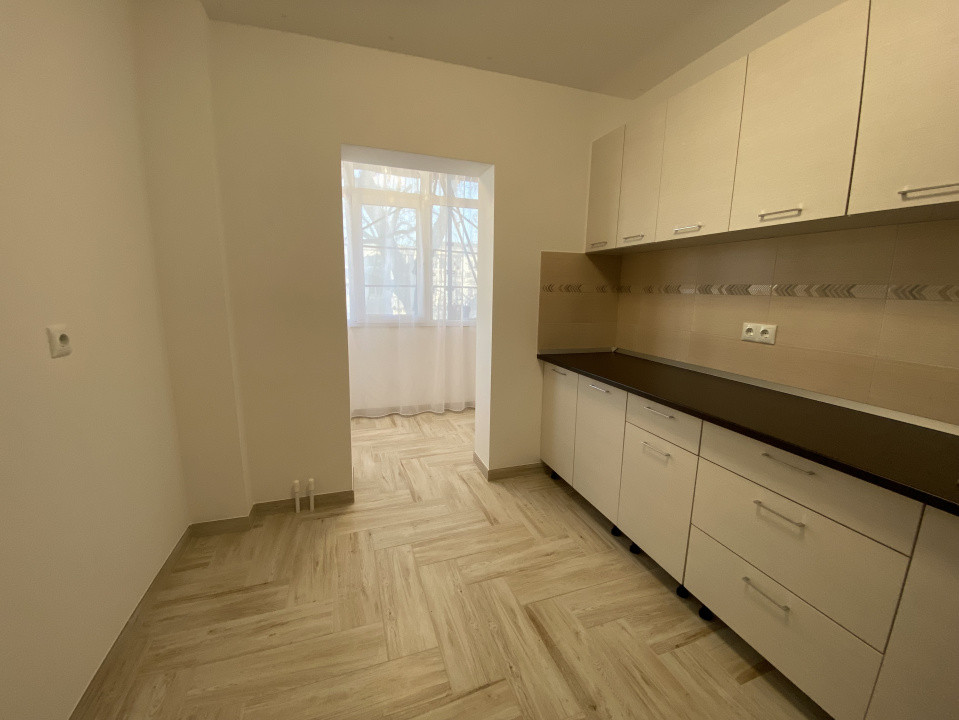 Apartament 2 camere decomandat | Soveja | Renovat 2025