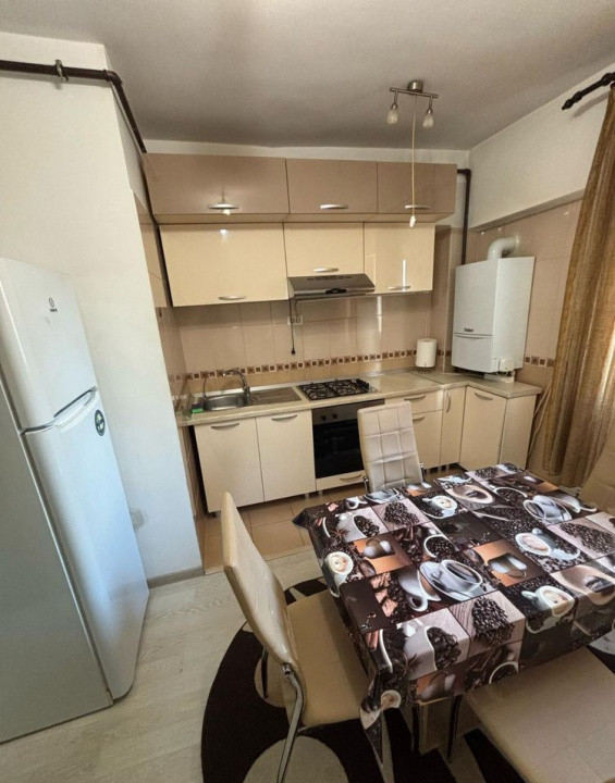 Apartament 2 camer /  56 mp / zona Capitol / centrala / AC / bloc izolat temic