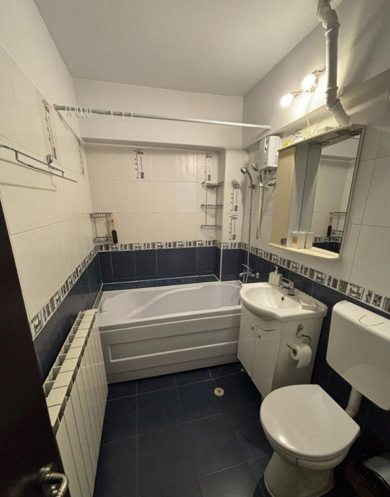 Apartament 2 camer /  56 mp / zona Capitol / centrala / AC / bloc izolat temic