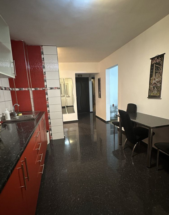 Apartament 3 camere | Zona Dacia | Garaj | Centrala proprie | 2 bai 
