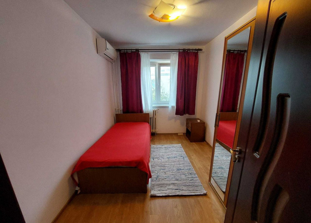 Apartament 3 camere /  52 mp / Casa de cultura / centrala / AC / pet friendly