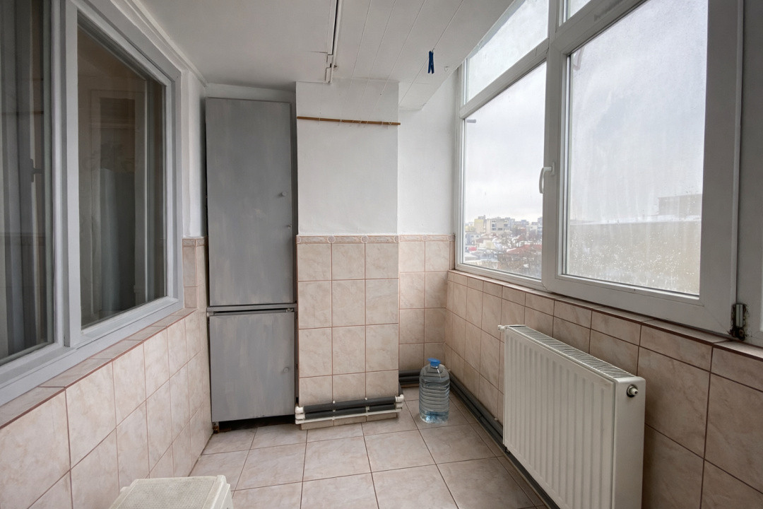 Apartament 3 camere | Decomandat | Stefan cel Mare - zona centrală 