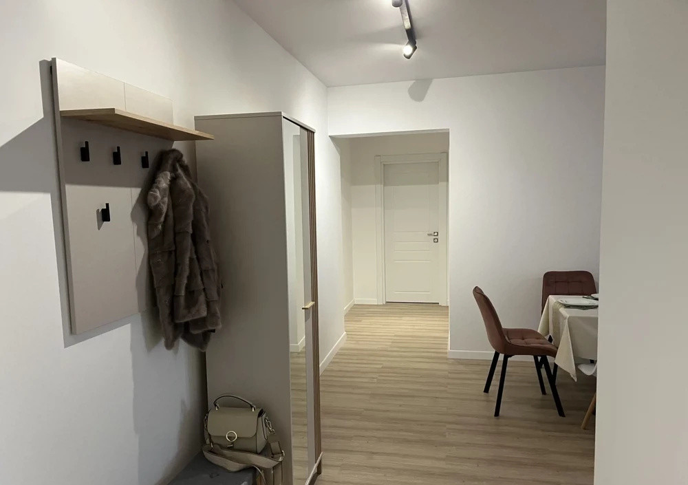 Apartament 3 camere | 84 mp | zona Km 5 | încălzire in pardoseală | AC | parcare