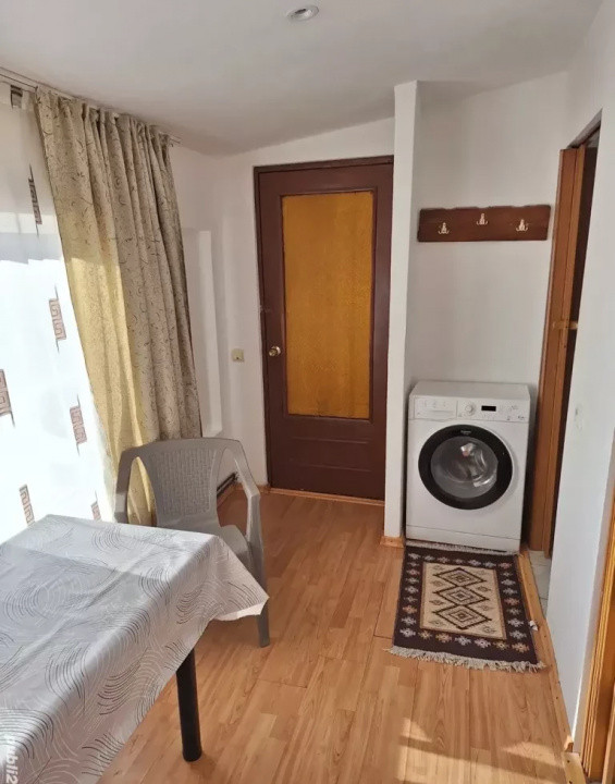 Garsonieră |  30 mp | zona Coiciu | centrala | utilități incluse |