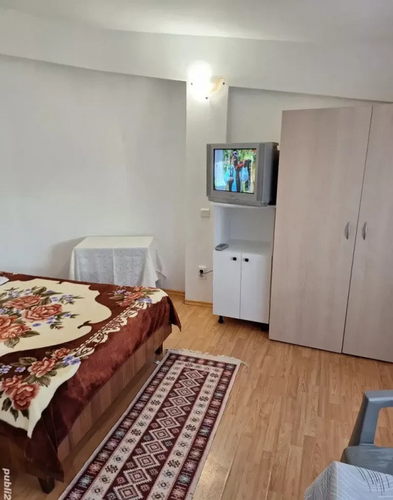 Garsonieră |  30 mp | zona Coiciu | centrala | utilități incluse |