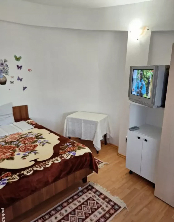 Garsonieră |  30 mp | zona Coiciu | centrala | utilități incluse |
