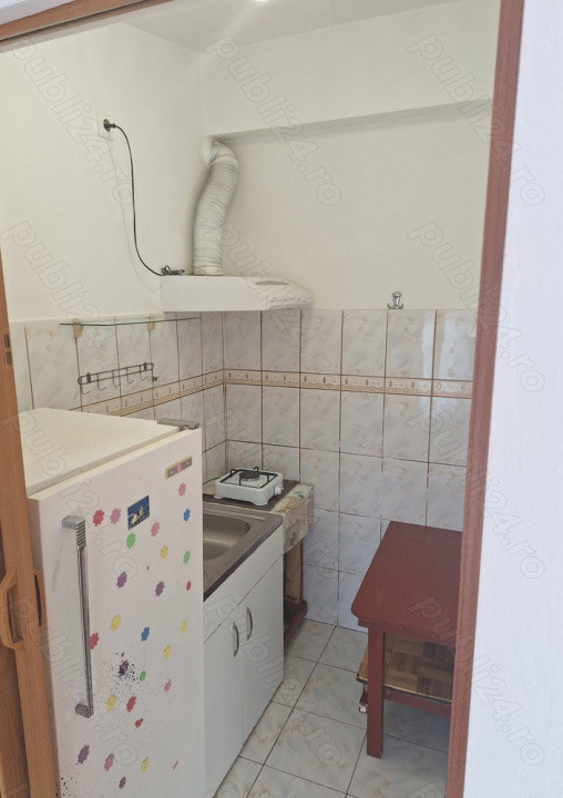 Garsonieră |  30 mp | zona Coiciu | centrala | utilități incluse |