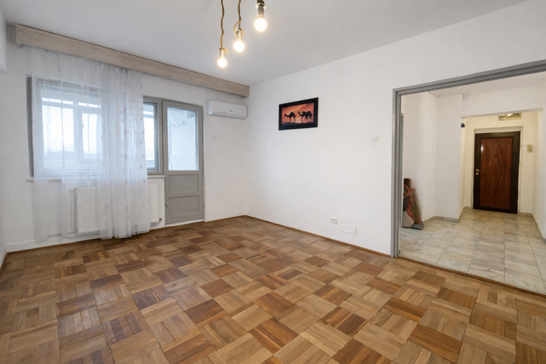 Apartament 3 camere | Decomandat | Stefan cel Mare - zona centrală 