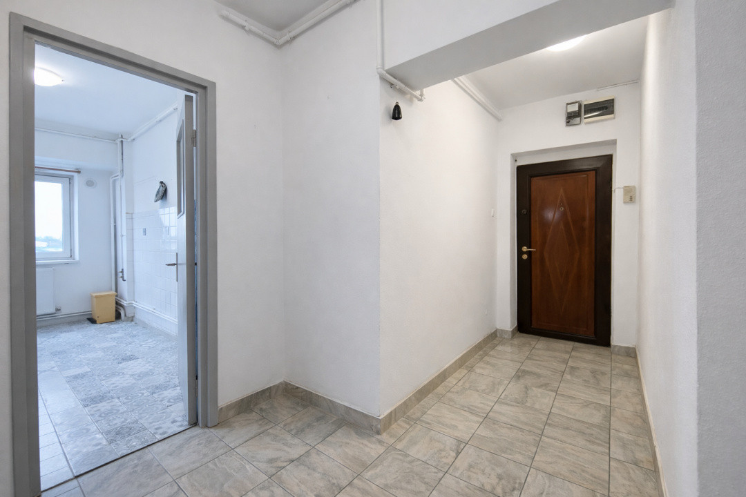 Apartament 3 camere | Decomandat | Stefan cel Mare - zona centrală 