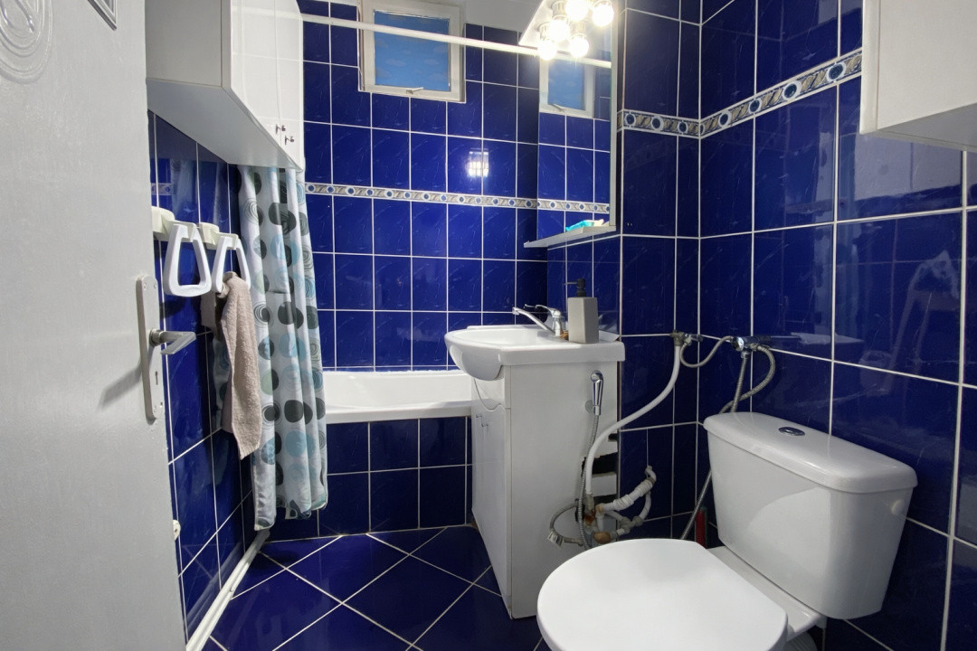 Apartament 3 camere | Decomandat | Stefan cel Mare - zona centrală 