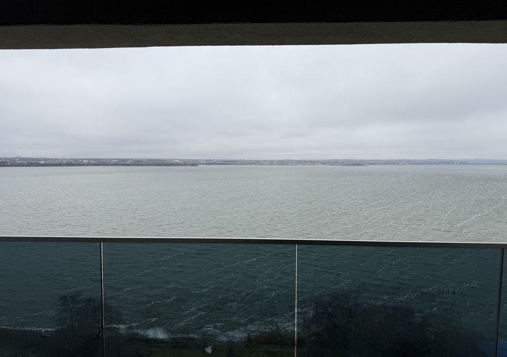 Apartament 2 camere | zona Rex | Vedere spre mare  și spre lac 