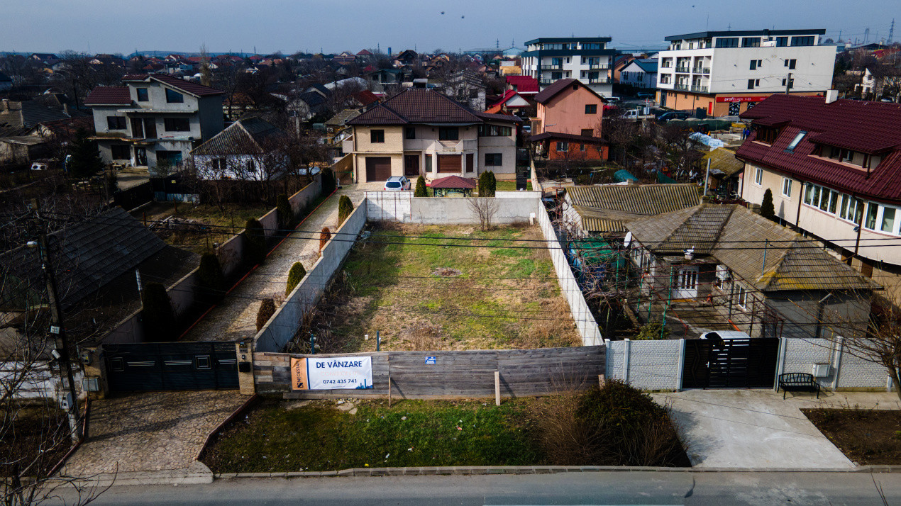 Teren intravilan Lumina, 371 mp, central, situat langa scoala si primarie